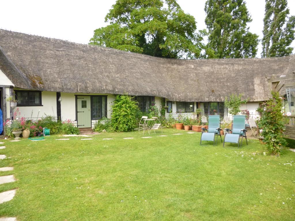 Church Hall Farm Bed And Breakfast Broxted Exterior foto